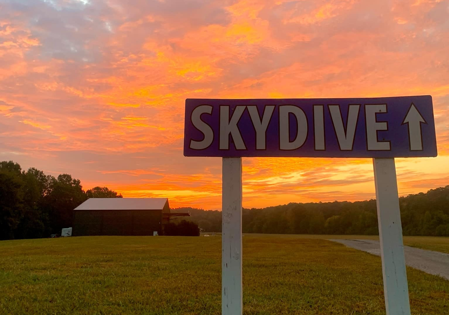 Skydivespacelandclosurecropped